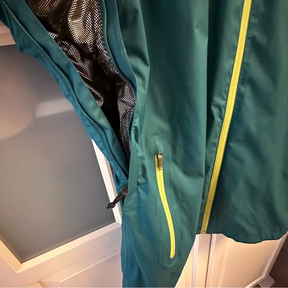 Waterproof Rain Jacket - Columbia Titanium Omni-Tech Women’s - XL - Like New - Picture 2 of 11